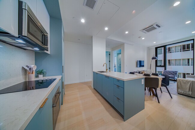 Photo - 6401 Wilshire Blvd Unidad 1409B