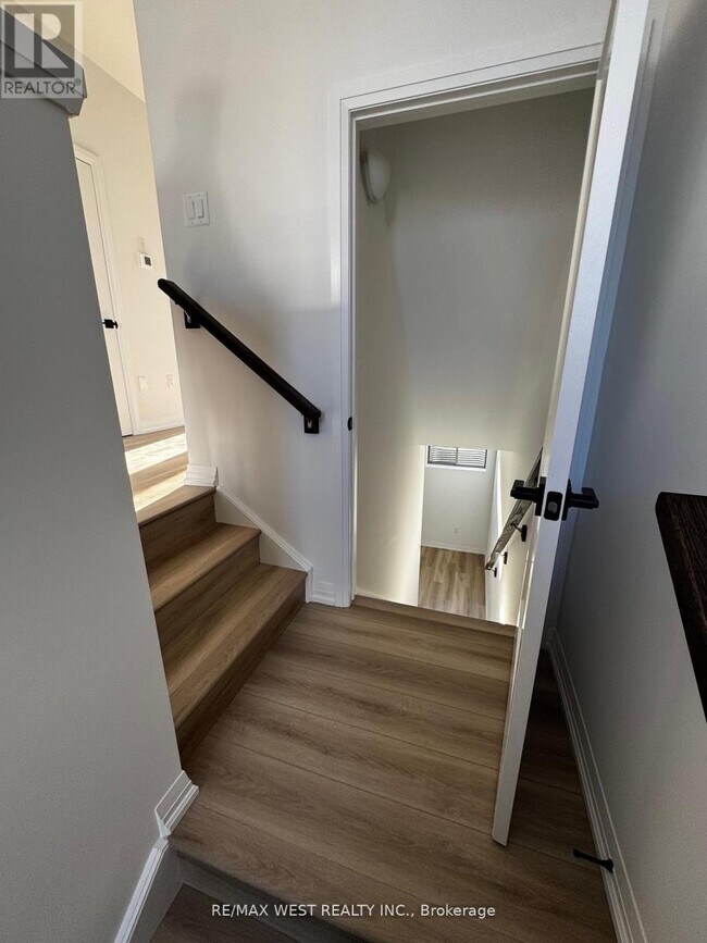 Photo - 55 Tom Brown Dr