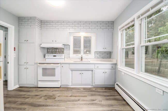 Photo - 9 Nicholas Square Unit A