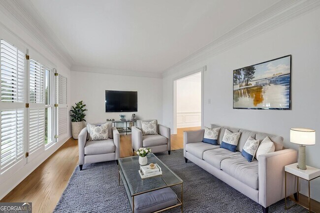 Photo - 1809 Shelburne Ridge