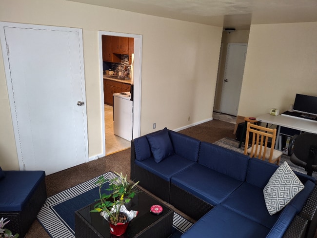 Photo - 8317 W Dana St Unidad 8317