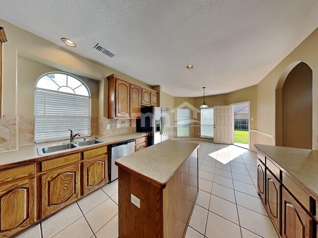 Photo - 107 Monticello Dr