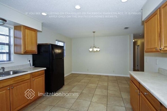 Photo - 192 Groveland Farms Rd