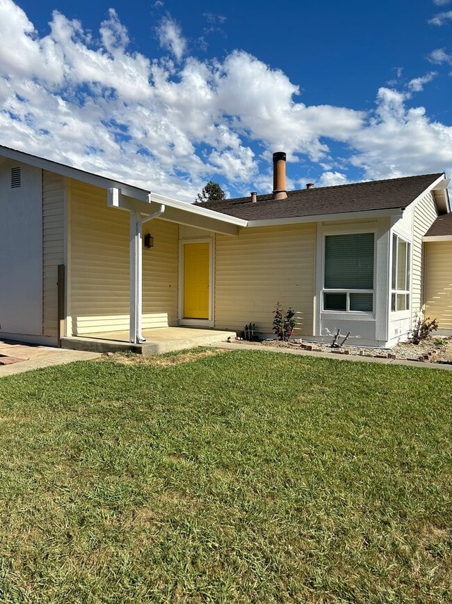 Corner Lot - Corner Lot House