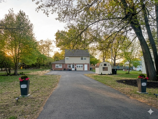 Photo - 102 Spruce St Unidad B