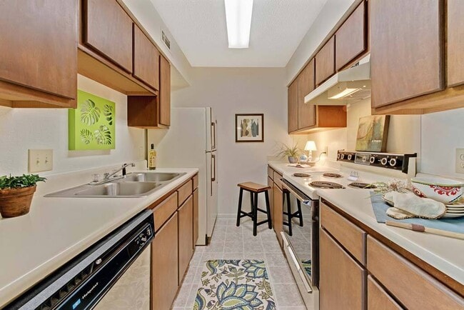 Fox Hollow Apartment Homes