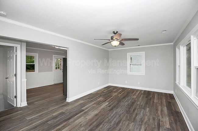 Photo - 604 Westwood Cir