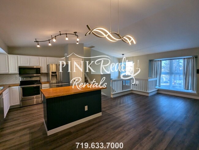 Photo - 6541 Charter Dr