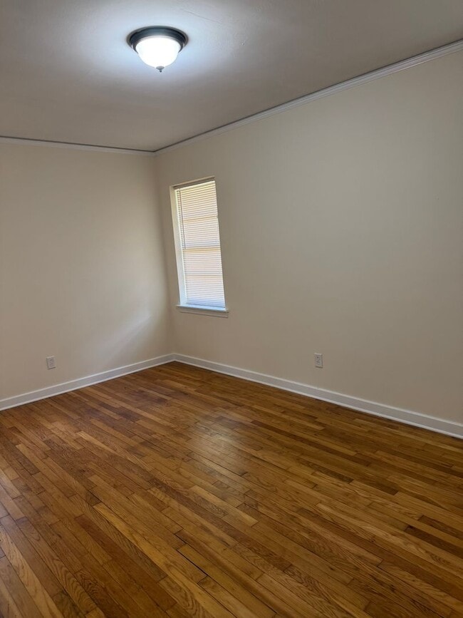 Photo - 1835 Hill Hedge Dr