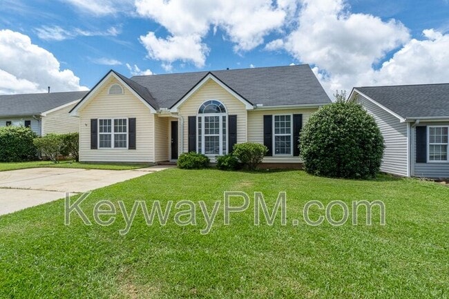 Photo - 654 Devon Rd