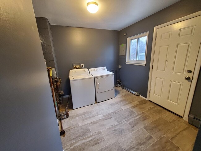 Photo - 23528 Stewart Ave