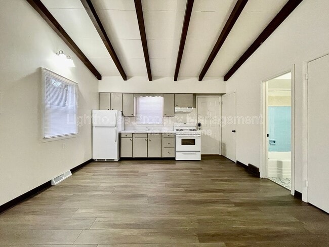 Photo - 1153 Hoyt St SE