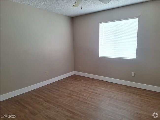 Building Photo - 1446 Garden Cir Rental