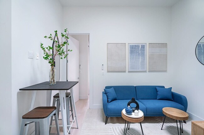 Photo - 515 W 48th St Unit ID1021968P