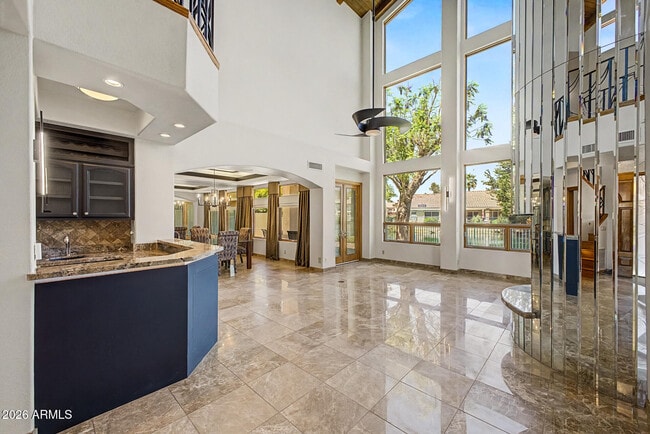 5812 W Del Lago Cir