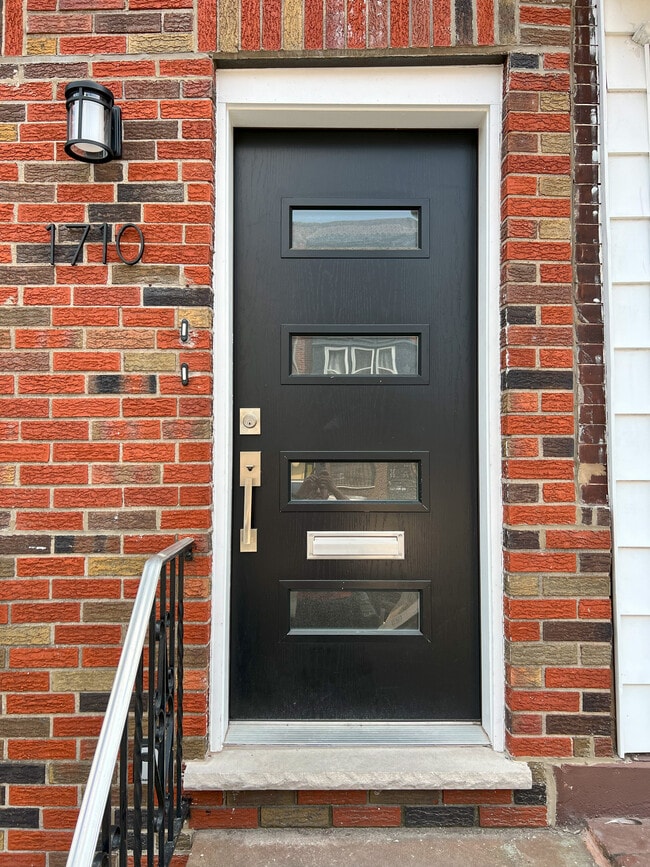 Photo - 1710 Snyder Ave Unit 2