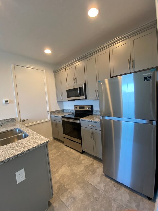 Photo - 16024 Micelli Dr Apartments