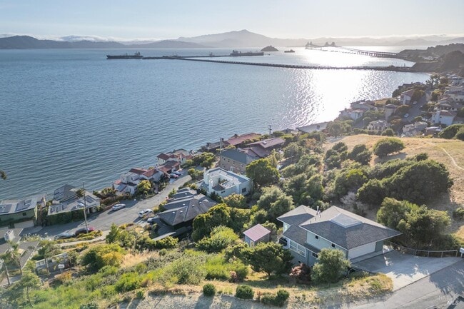 Photo - 345 Pacific Ave