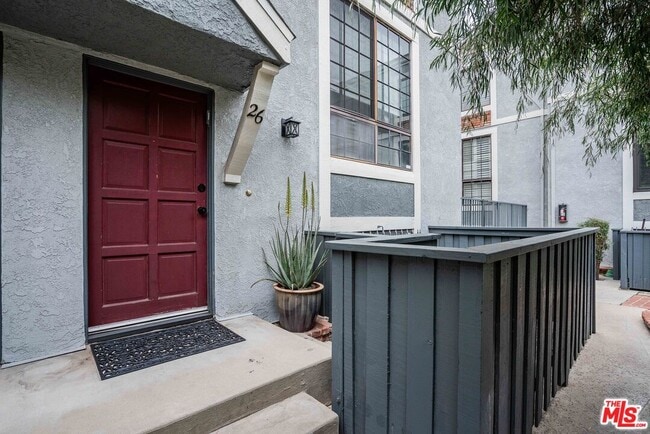 Photo - 18100 Burbank Blvd Unit 26