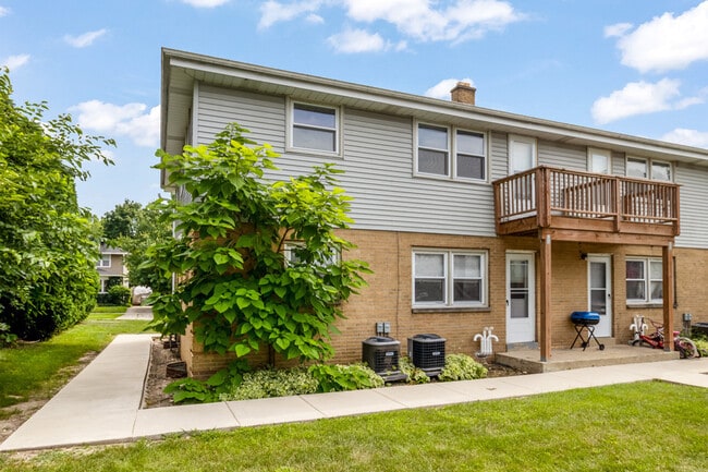 Photo - 151 S Grand Ave Unit 4