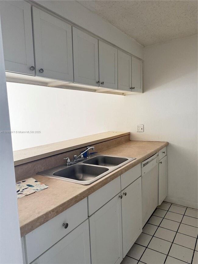 Photo - 8100 Geneva Ct Unit 145