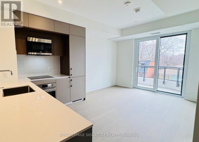 Photo - 322 Dupont St Unité 302