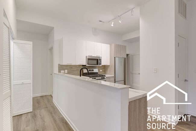 Photo - 2550 S Wabash Ave Unit 304