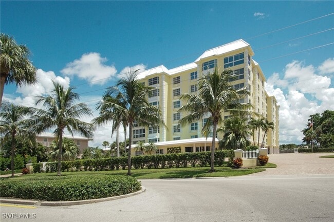 Photo - 1900 Gulf Shore Blvd N Unidad 602