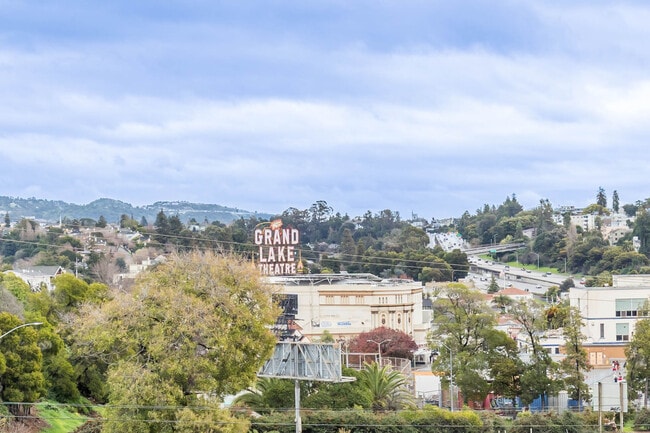 Photo - 345 MacArthur