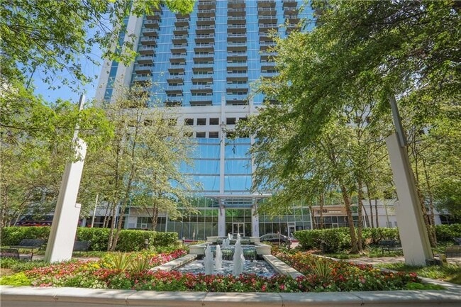 Photo - 3324 Peachtree Rd Unidad 915