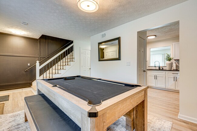 Photo - 2056 Sitser Ln Unidad C