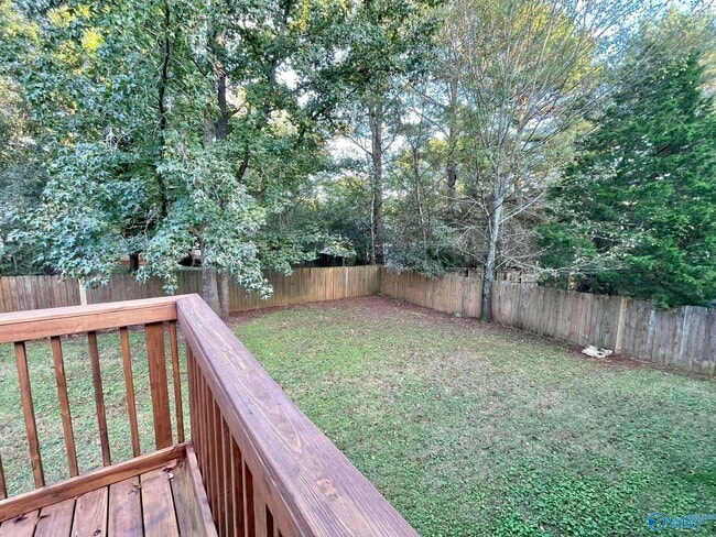 Photo - 105 Sugarwood Ct