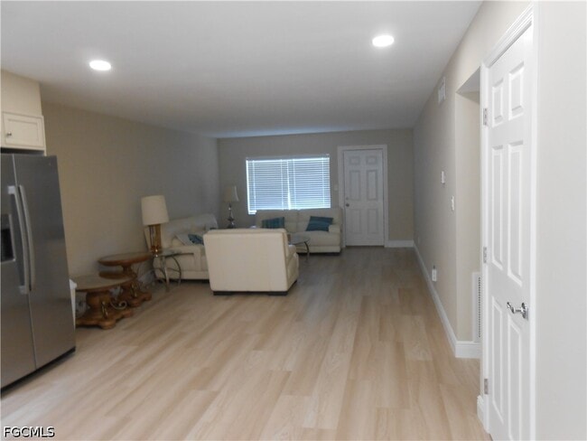 Photo - 357 Joel Blvd Unit 112