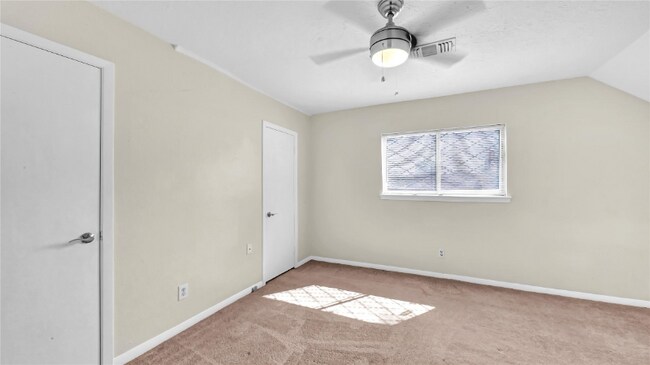 Photo - 737 E Brown Ln