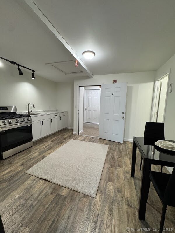 Photo - 61 Colony St Unit 3B Furnished