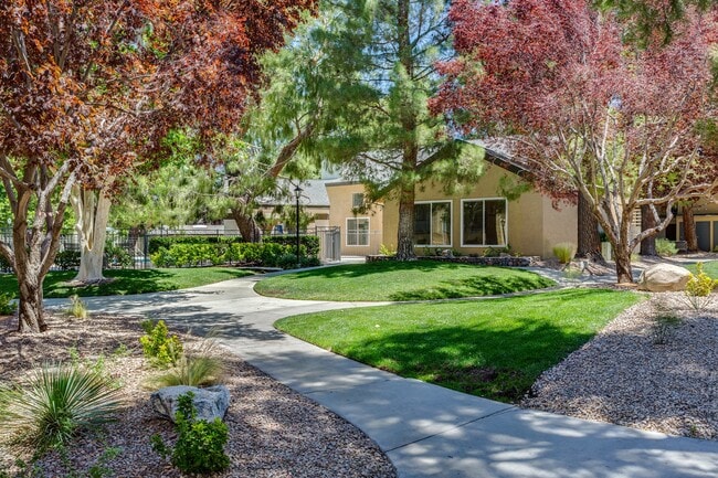 Photo - Mountain Vista