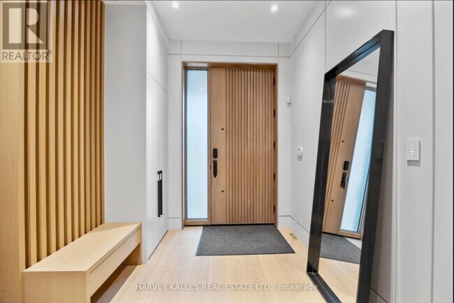 Photo - 43 Summerhill Ave