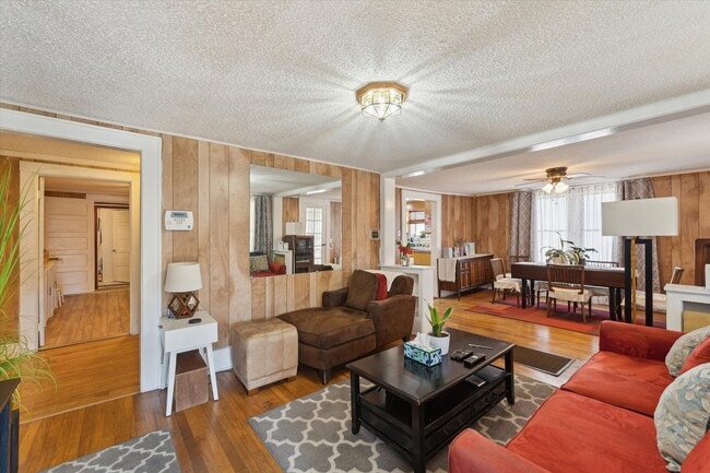 Photo - 742 E Park Ave