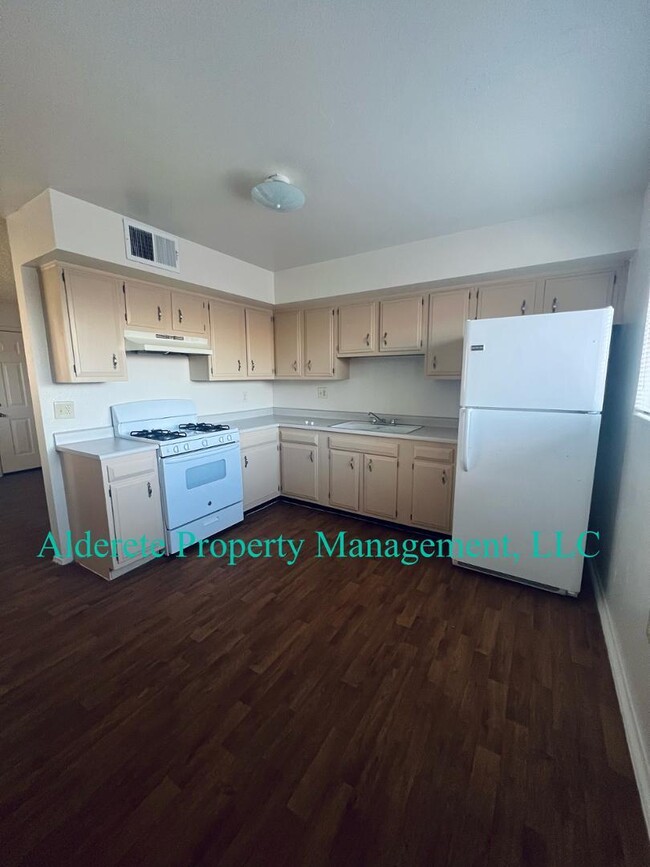 Photo - 8309 Trumbull Ave SE Unit Apt. B