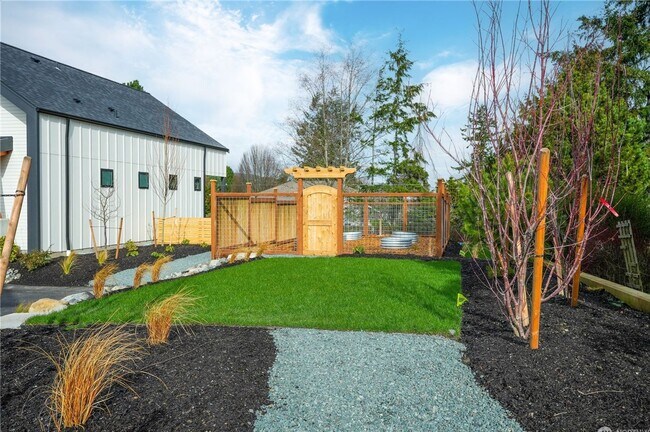 Photo - 3917 Crosswinds Ct