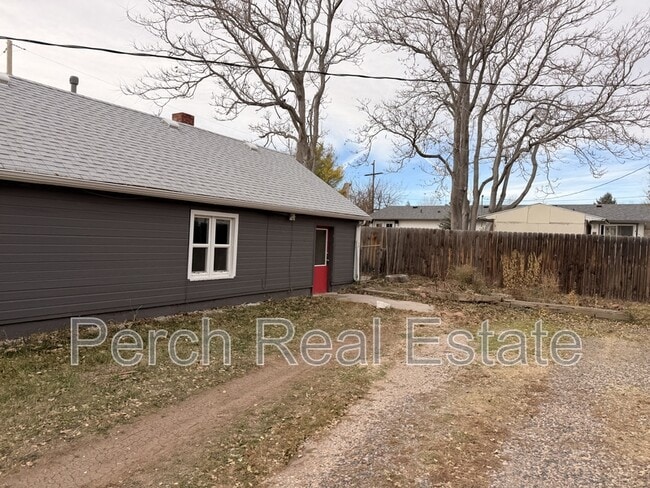 Building Photo - 107 S Kendall St