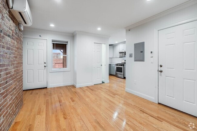 Building Photo - 14 Pompeii St Unit 3 Rental