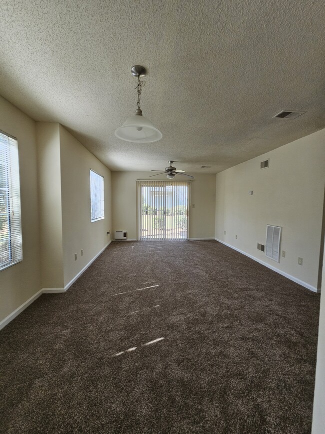 Photo - Foxfield Apartments