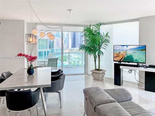 Building Photo - 150 Sunny Isles Blvd Unit 1-906