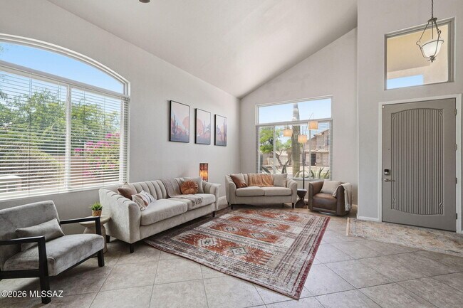 12884 N Pioneer Way