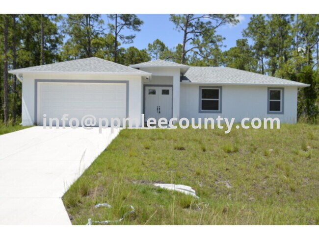 Photo - Small Pet-Friendly!  Nearly New Constructi...
