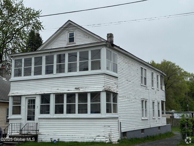 Building Photo - 3 Vly Rd Rental