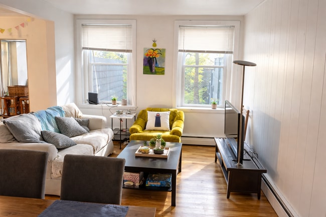 Photo - 199 Winthrop Rd Unit 3