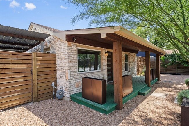 Photo - 1147 Webberville Rd