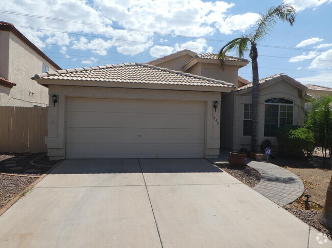 Building Photo - 1649 E Cindy St Rental